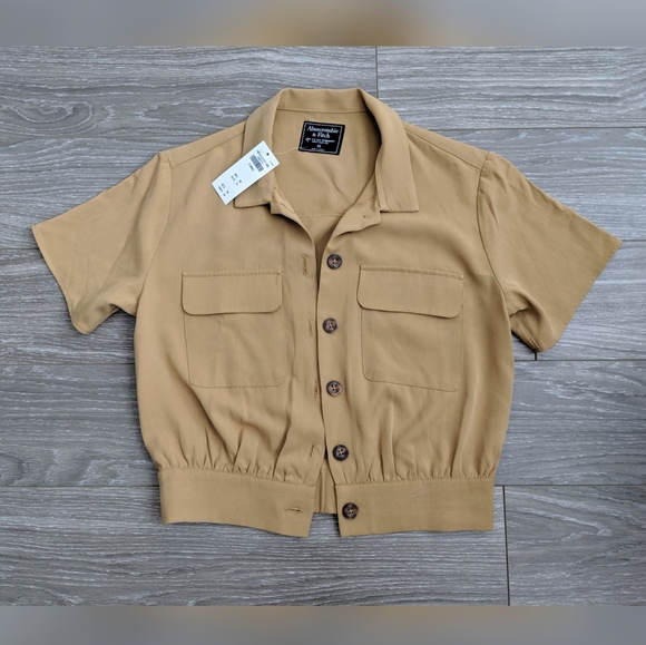 Abercrombie & Fitch Tops - Abercrombie and Fitch Top